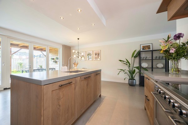 Medium property photo - Amaliastraat 12, 4711 SK St. Willebrord